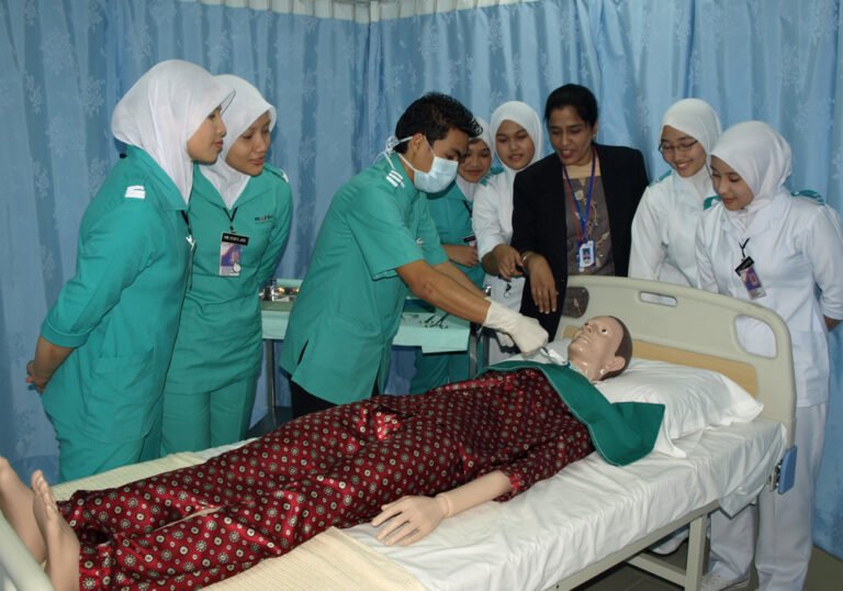 Diploma in Medical Assistant